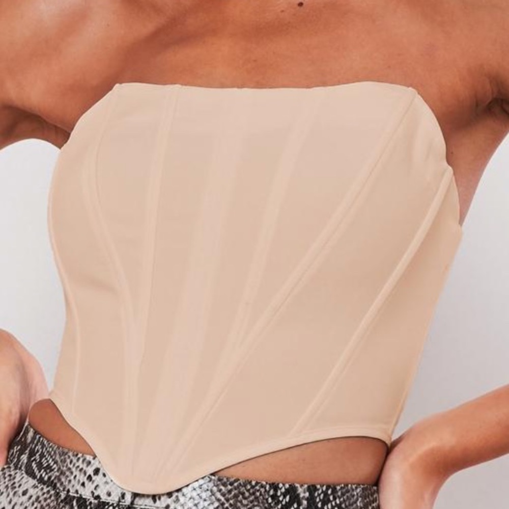 Beautiful crepe corset🤍NEVER WORN! US Size 12
